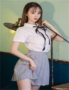 《三级黄色性生活》