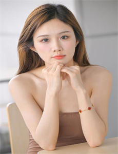 《欧美成人视频》